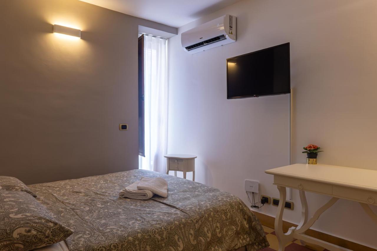 Mi Tu Apartments คาตาเนีย ภายนอก รูปภาพ